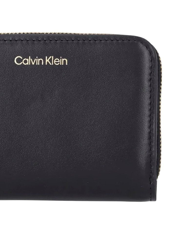 Calvin Klein · Портфейл · LV04F1075G | DontMiss.bg