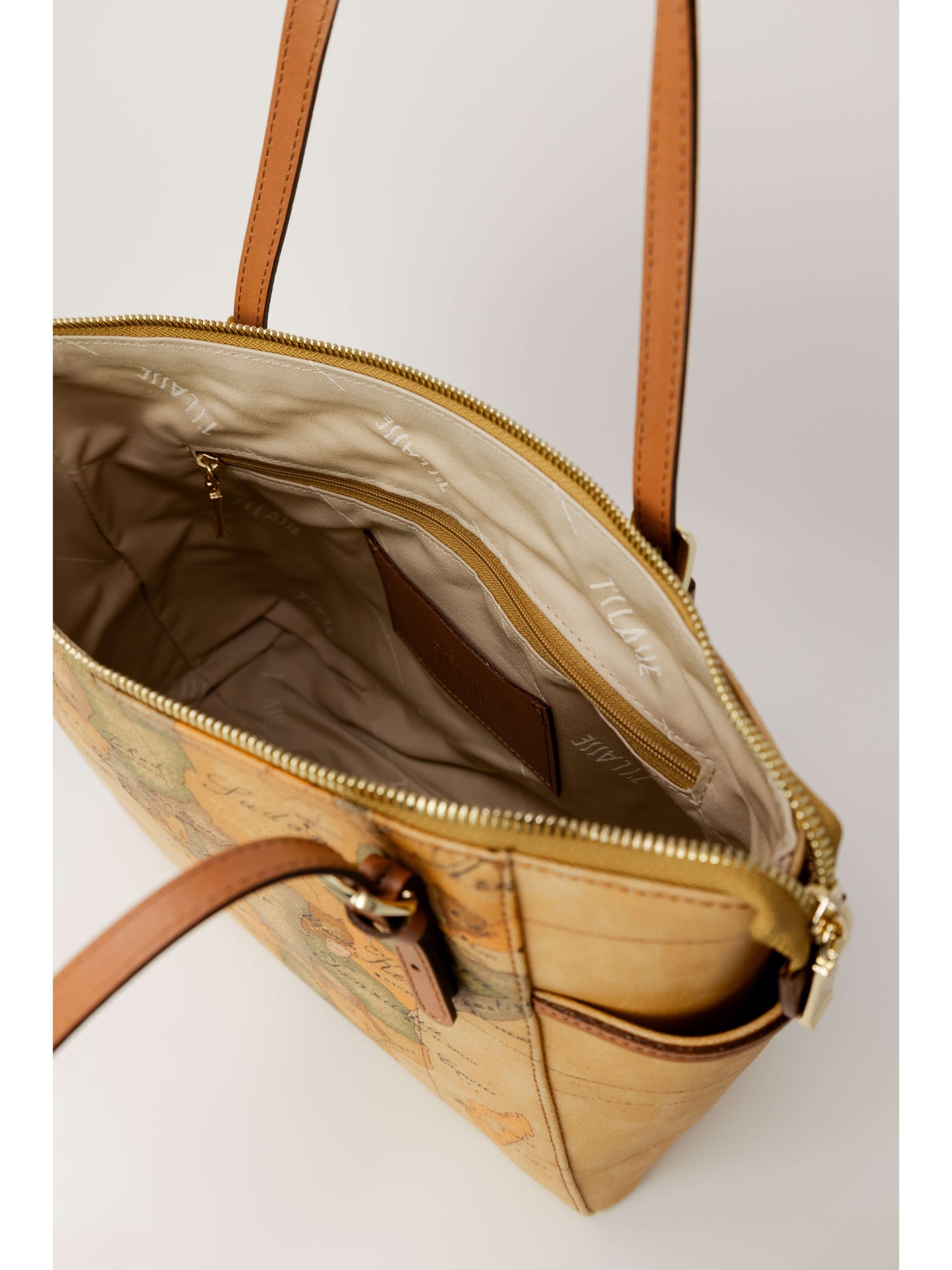 Alviero Martini Prima Classe · Дамска чанта · C E009 6000 | DontMiss.bg