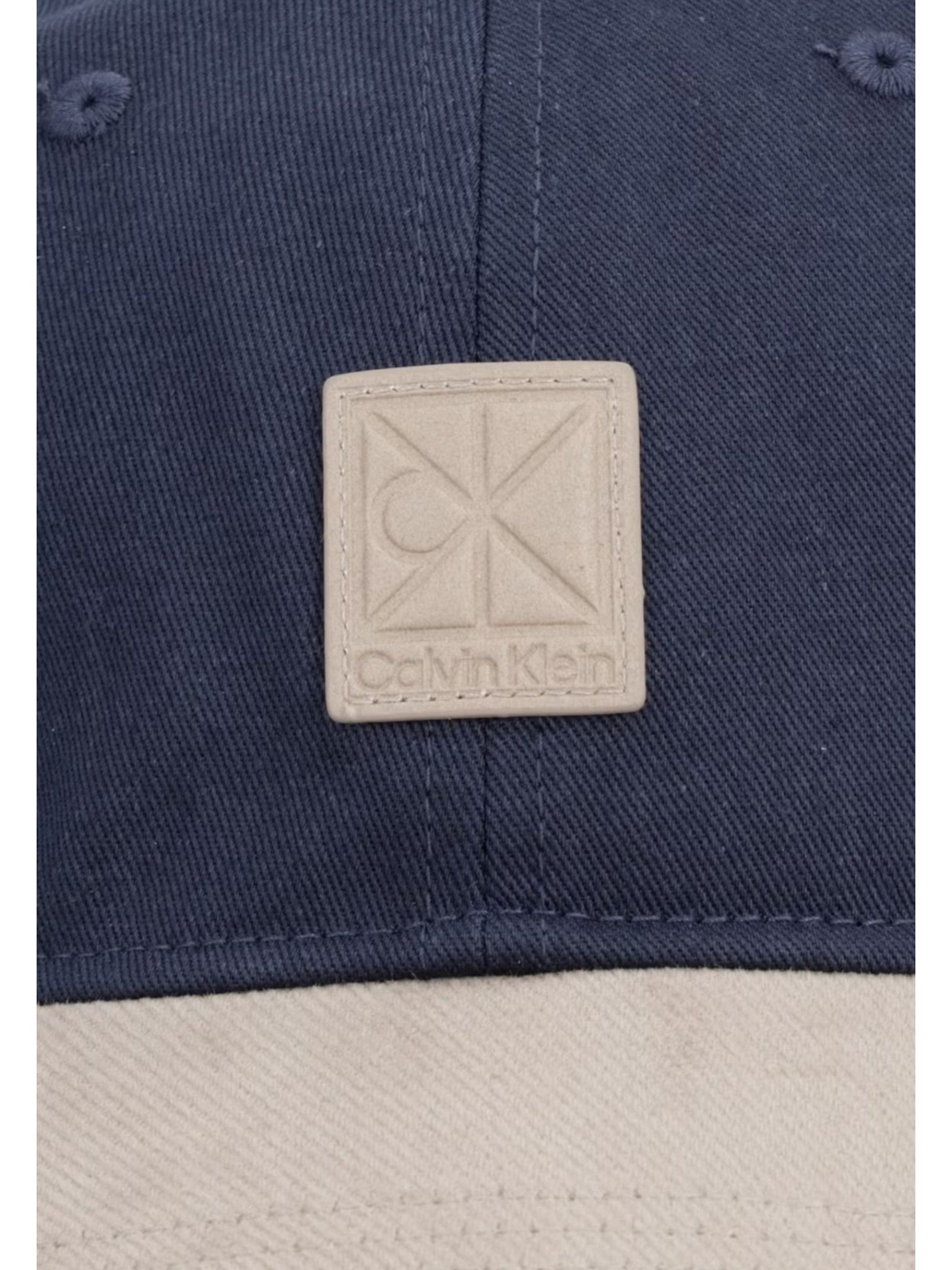 Calvin Klein · Шапка с козирка · MIXED MEDIA COLORBLOCK | DontMiss.bg