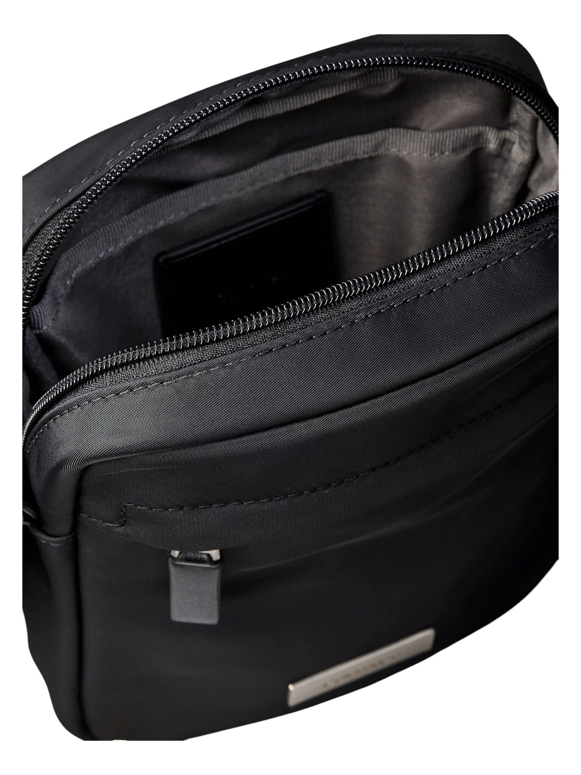 Calvin Klein · Чанта · CLEAN REPORTER | DontMiss.bg