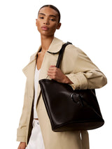 Calvin Klein · Дамска чанта · BOLD CK SHOPPER | DontMiss.bg