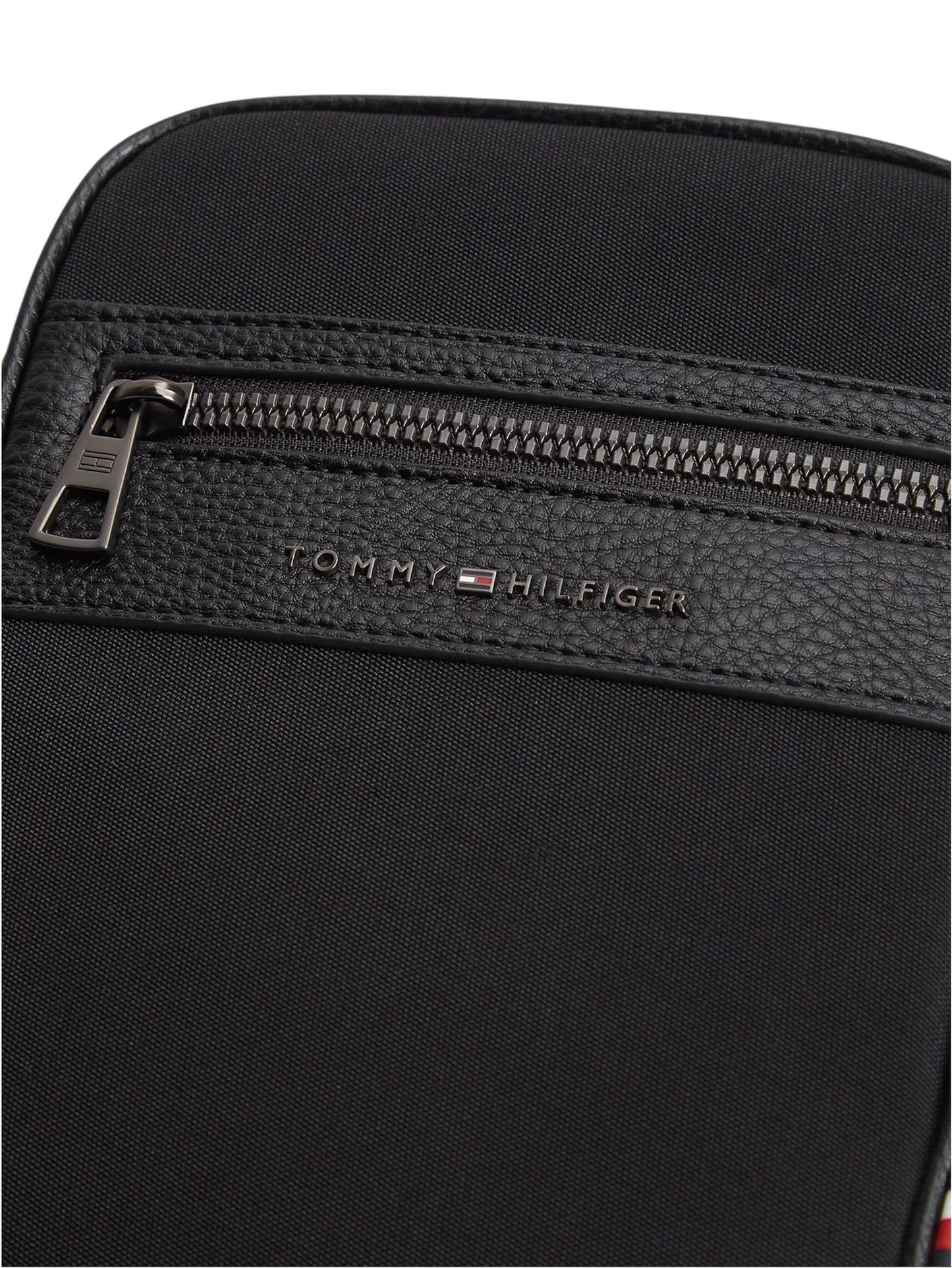 Tommy Hilfiger · Чанта · TH REPREVE MINI REPORTER | DontMiss.bg