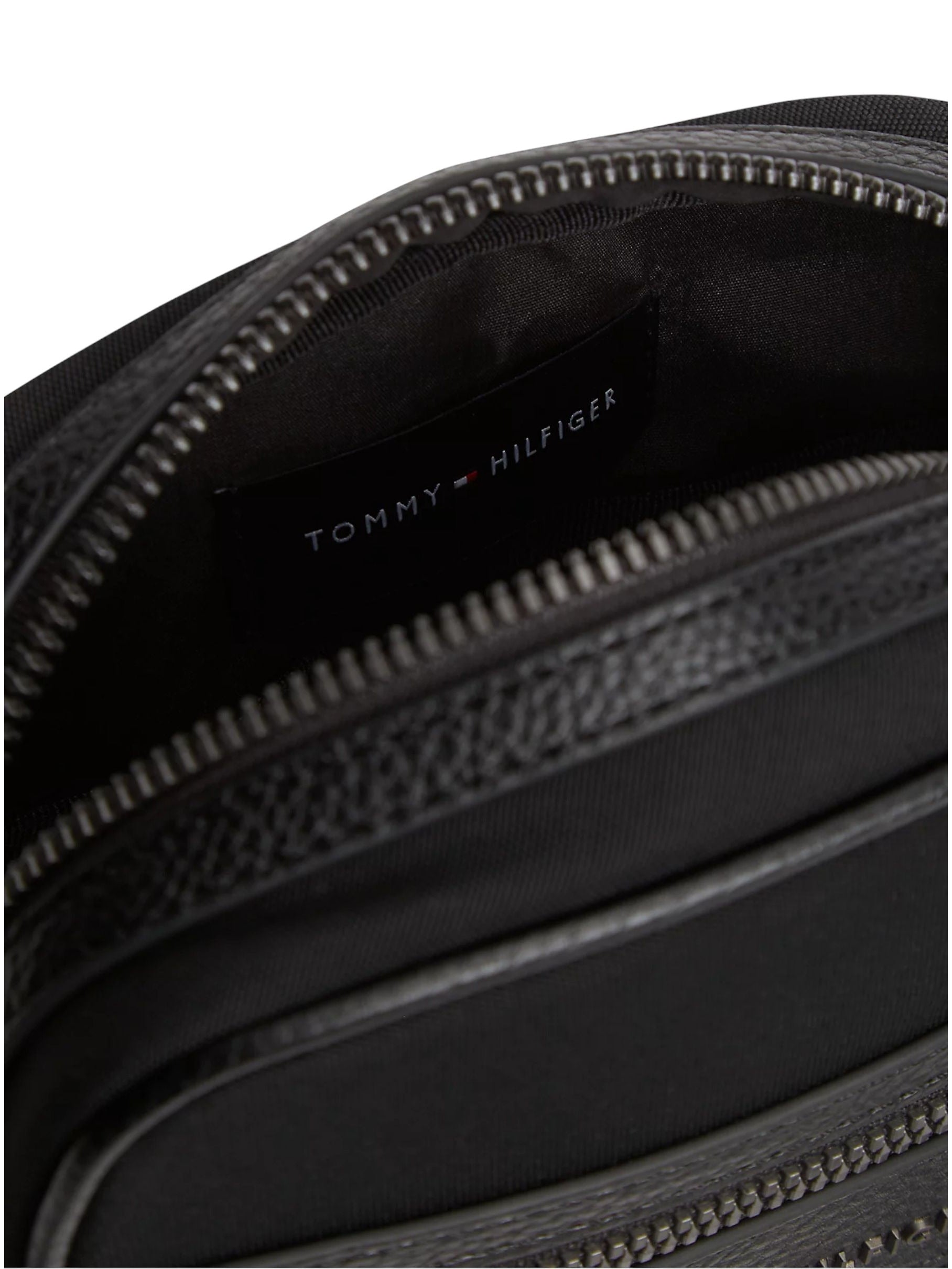 Tommy Hilfiger · Чанта · TH REPREVE MINI REPORTER | DontMiss.bg