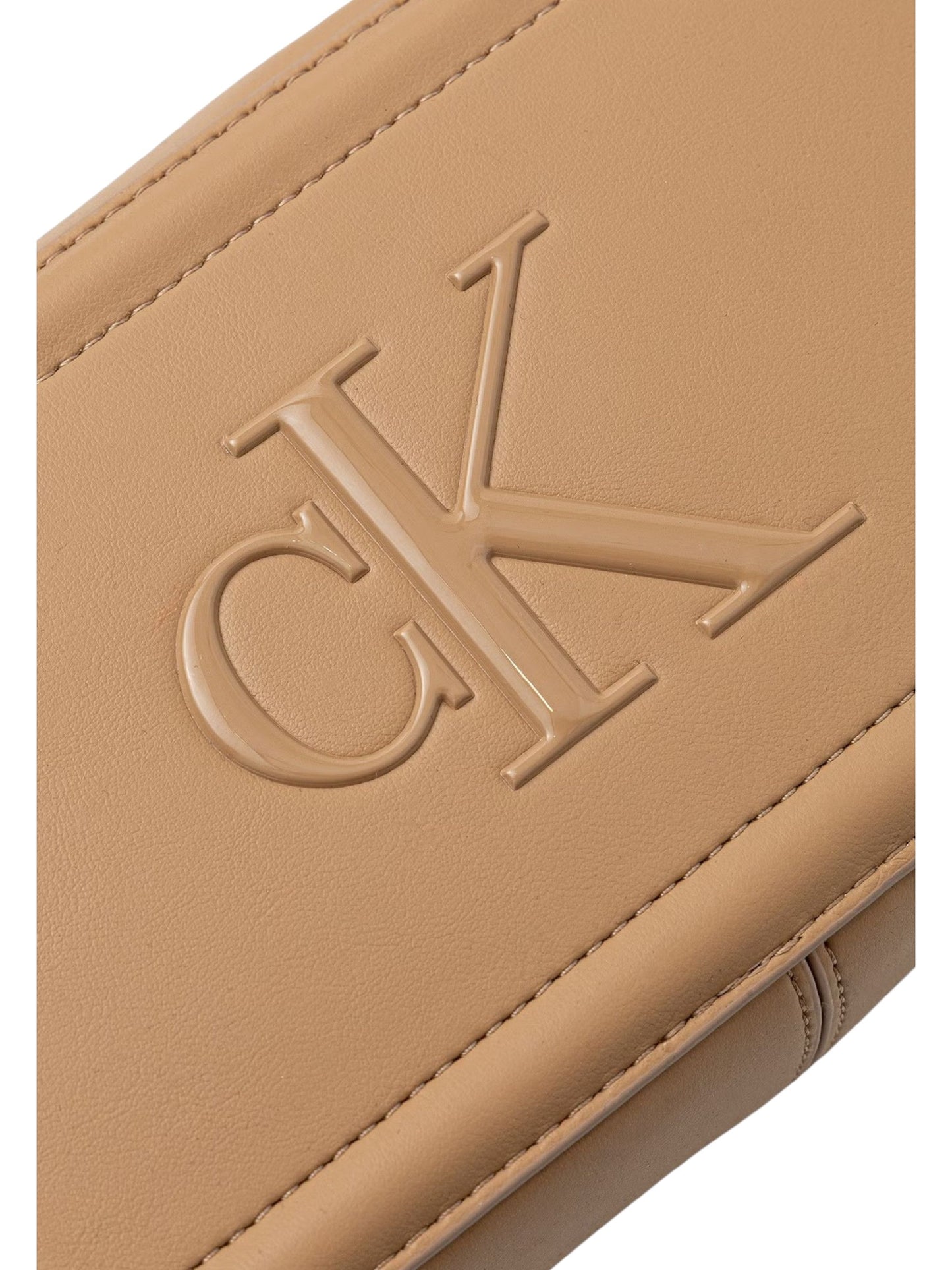 Calvin Klein · Дамска чанта · BOLD CK CAMERA BAG | DontMiss.bg
