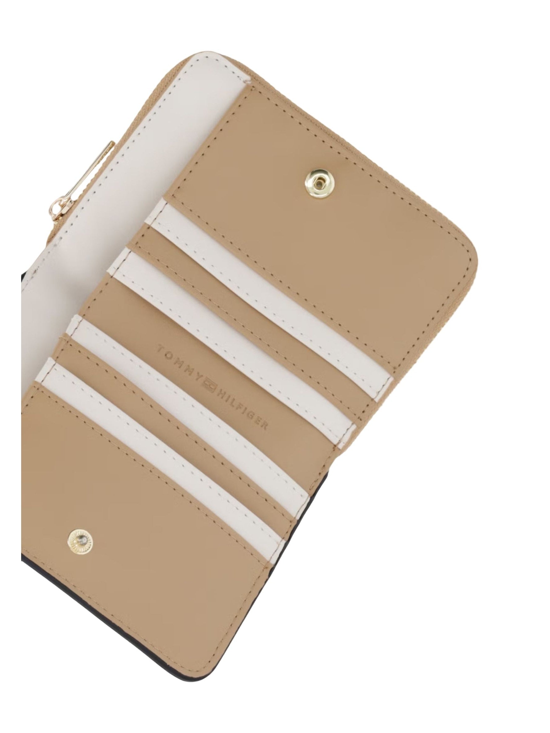 Tommy Hilfiger · Портфейл · TH ICON MED ZA W/ FLAP SEASONAL | DontMiss.bg