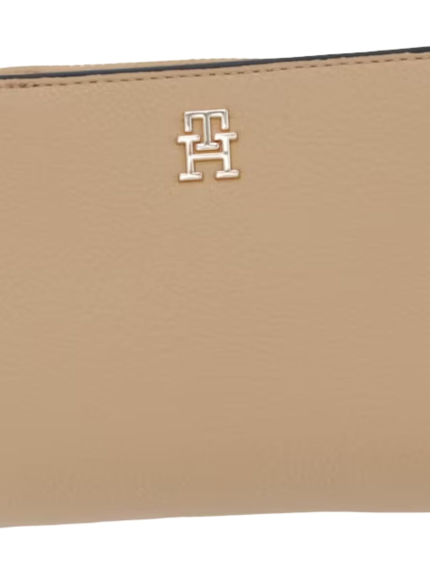 Tommy Hilfiger · Портфейл · TH ICON MED ZA W/ FLAP SEASONAL | DontMiss.bg