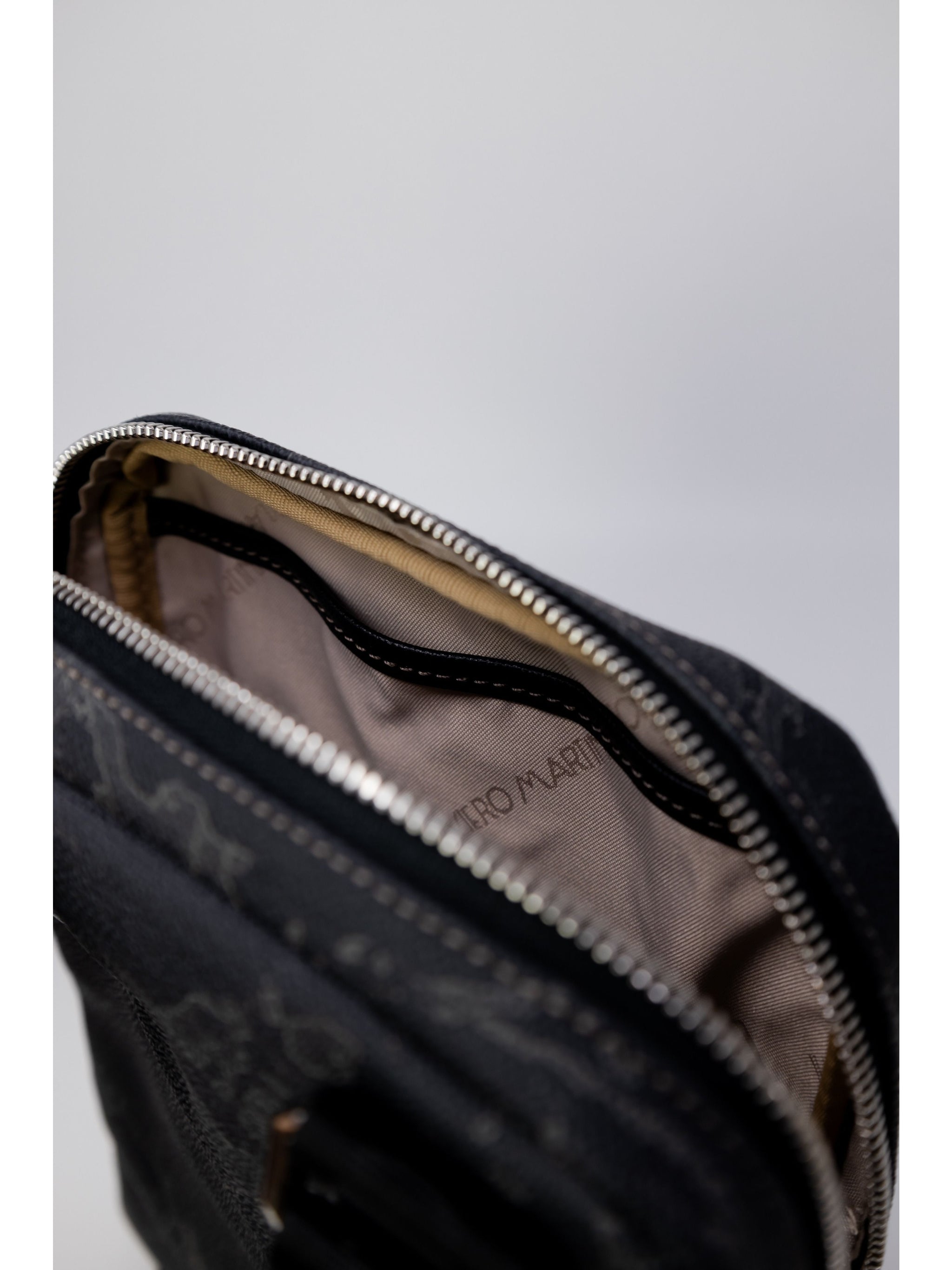 Alviero Martini Prima Classe · Чанта · BV G311 6426 | DontMiss.bg