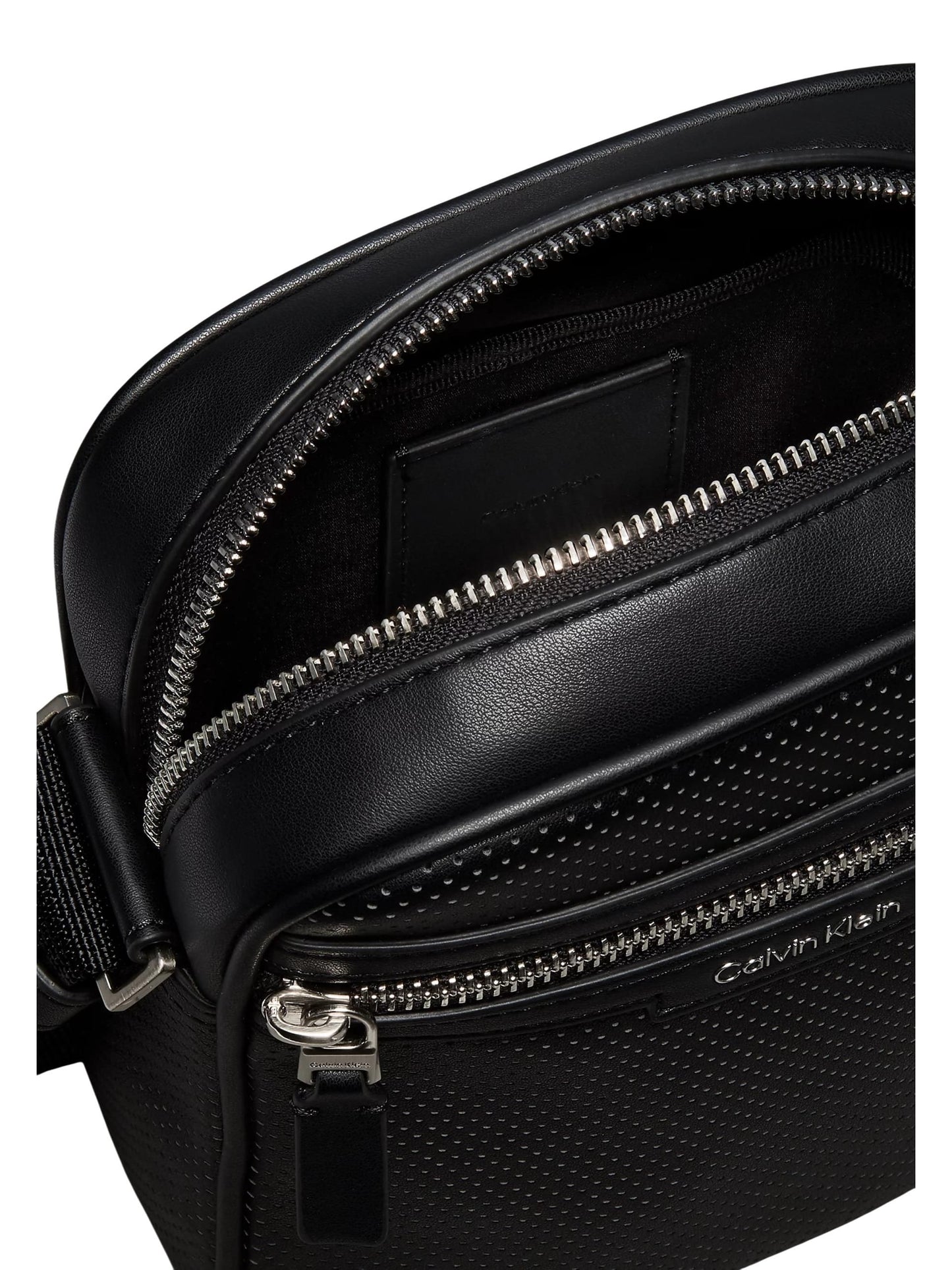 Calvin Klein · Чанта · PERFORATED REPORTER | DontMiss.bg