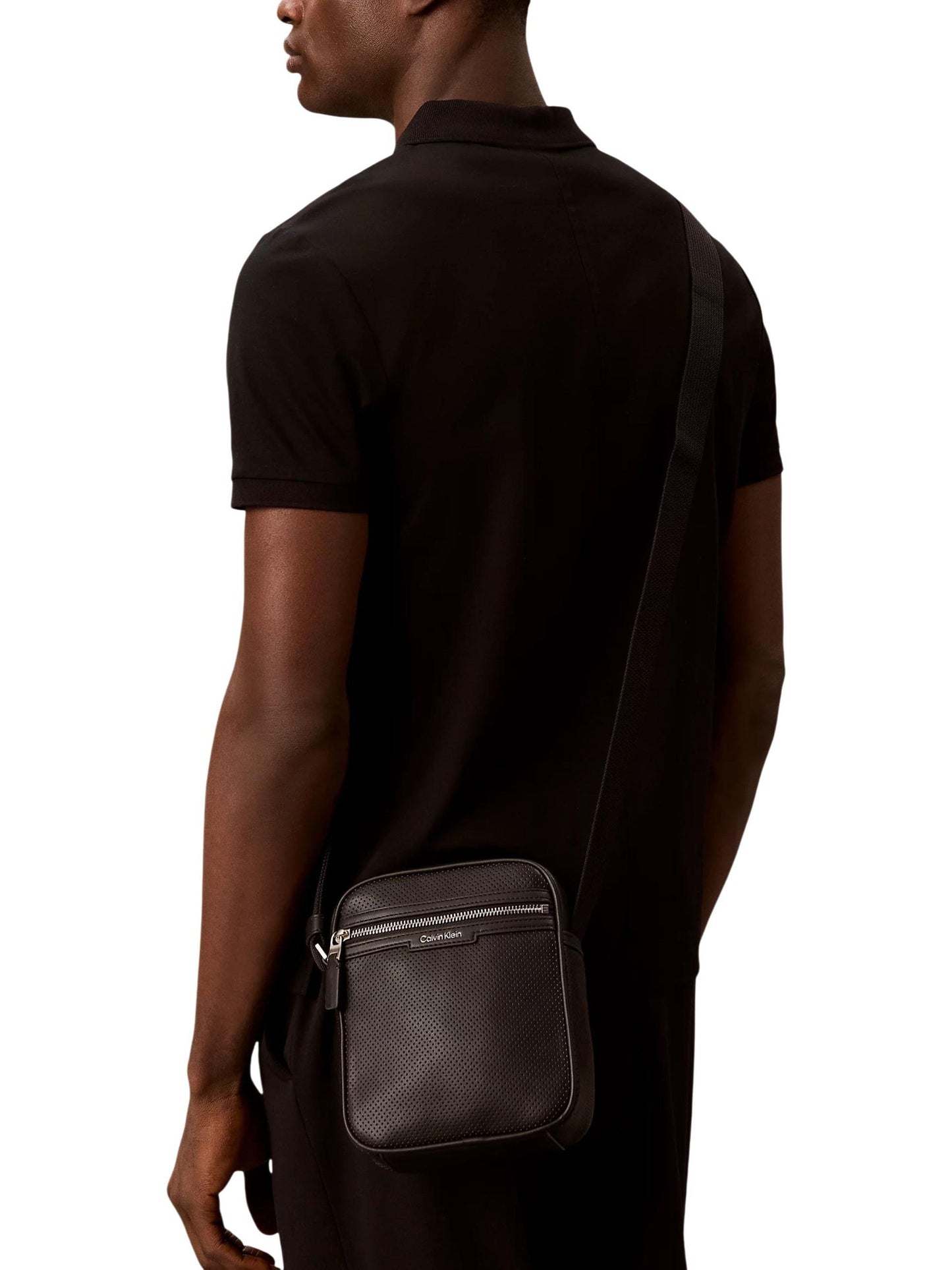 Calvin Klein · Чанта · PERFORATED REPORTER | DontMiss.bg