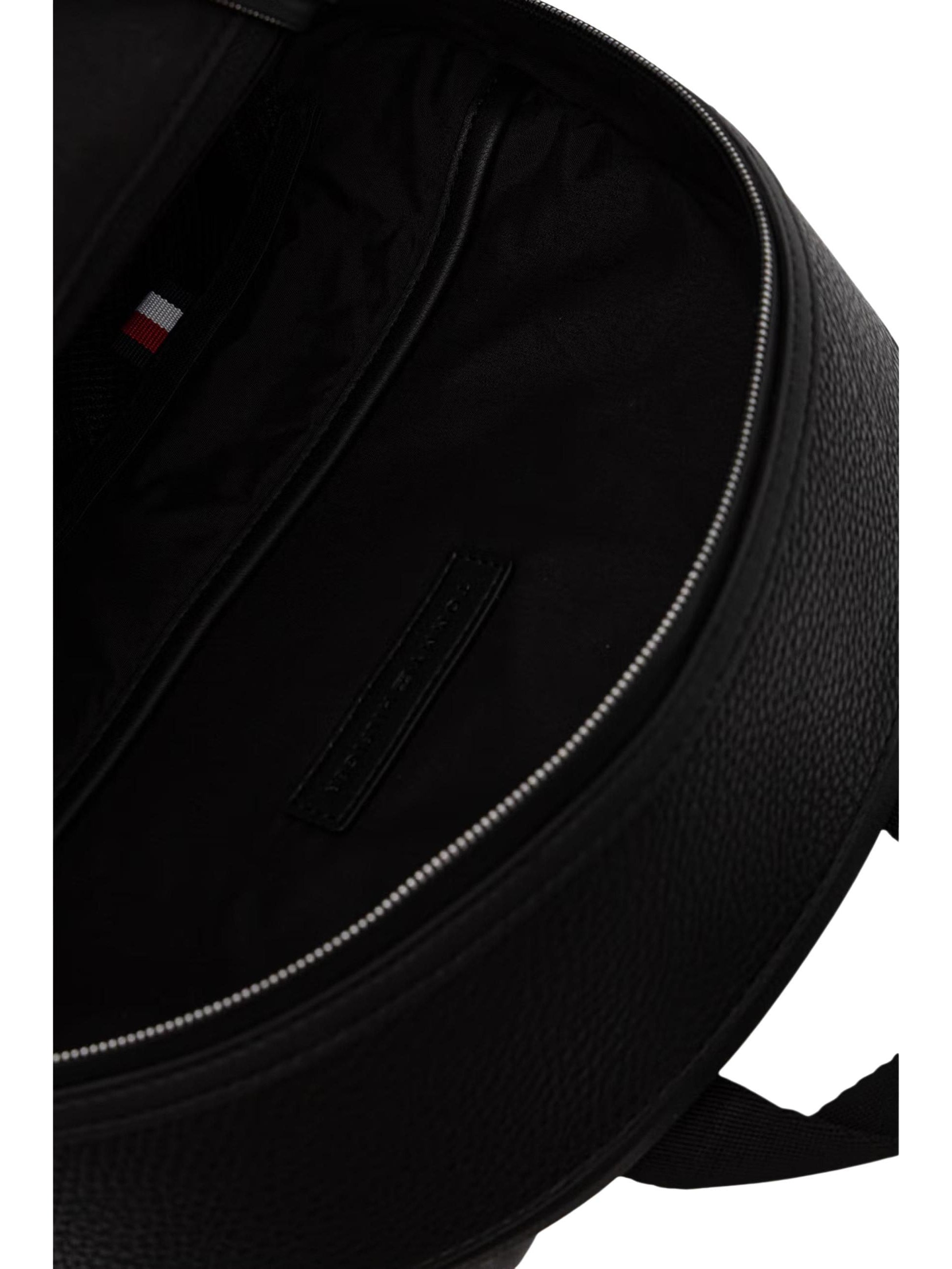Tommy Hilfiger · Раница · TH CENTRAL BACKPACK | DontMiss.bg