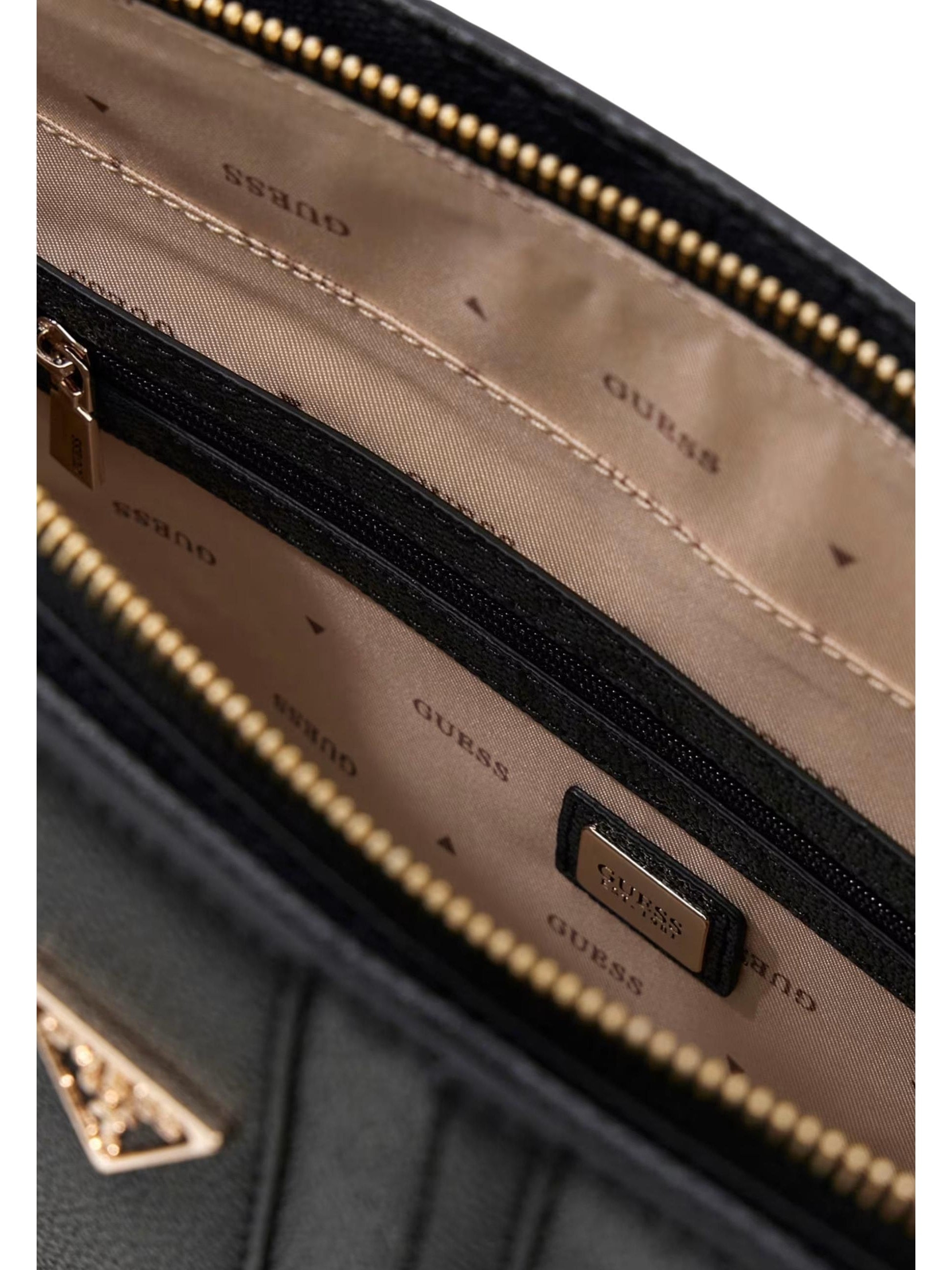 Guess · Дамска чанта · ELSIE SHOULDER BAG | DontMiss.bg