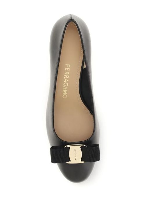 Ferragamo · Обувки на ток · Черен | DontMiss.bg