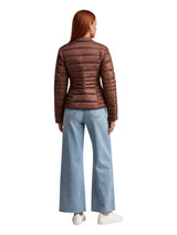 Guess · Ватирано яке · NEW VONA BLOCK EMBOS | DontMiss.bg