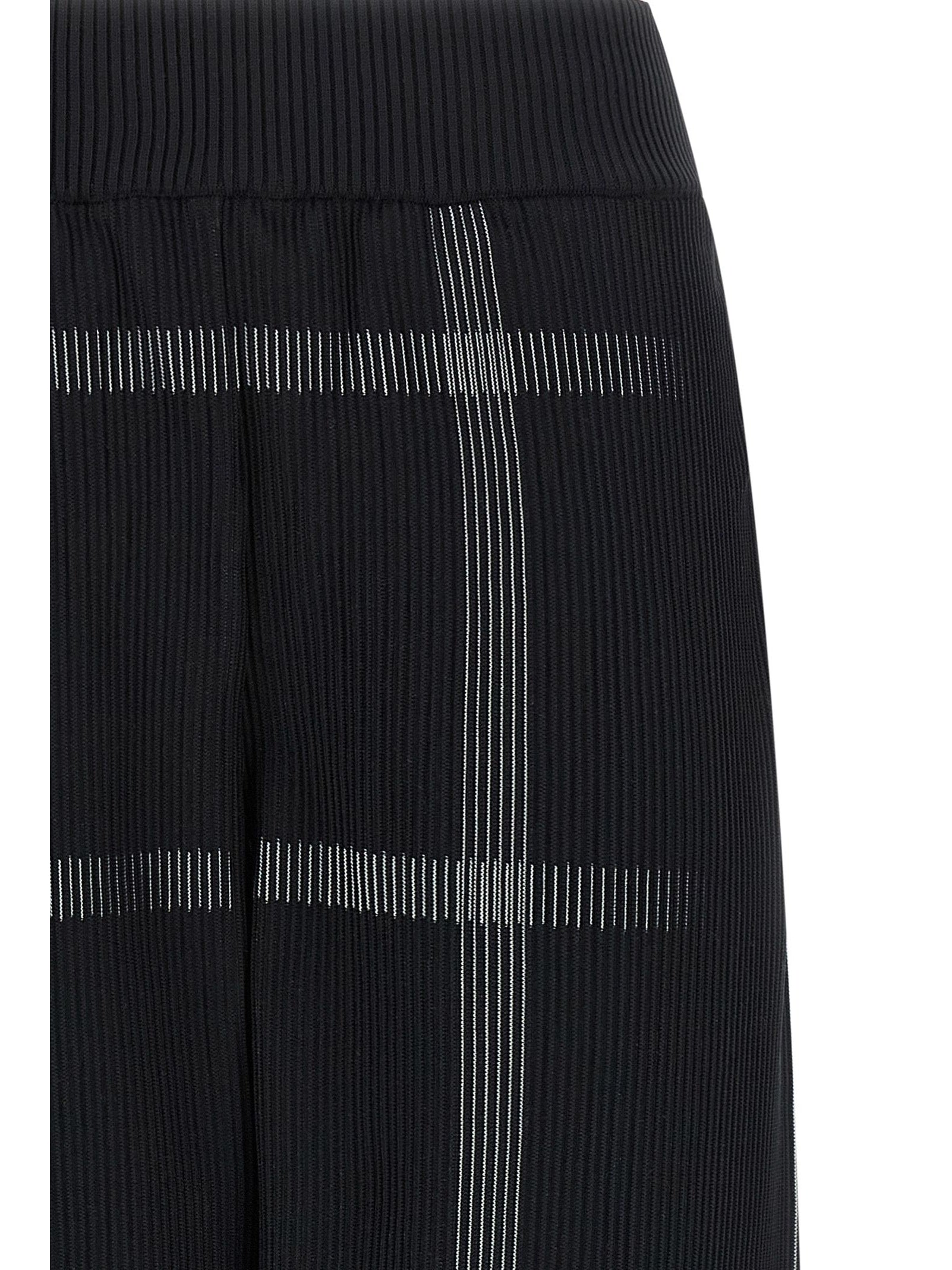 PLEATS PLEASE ISSEY MIYAKE · Джогъри · Черен | DontMiss.bg