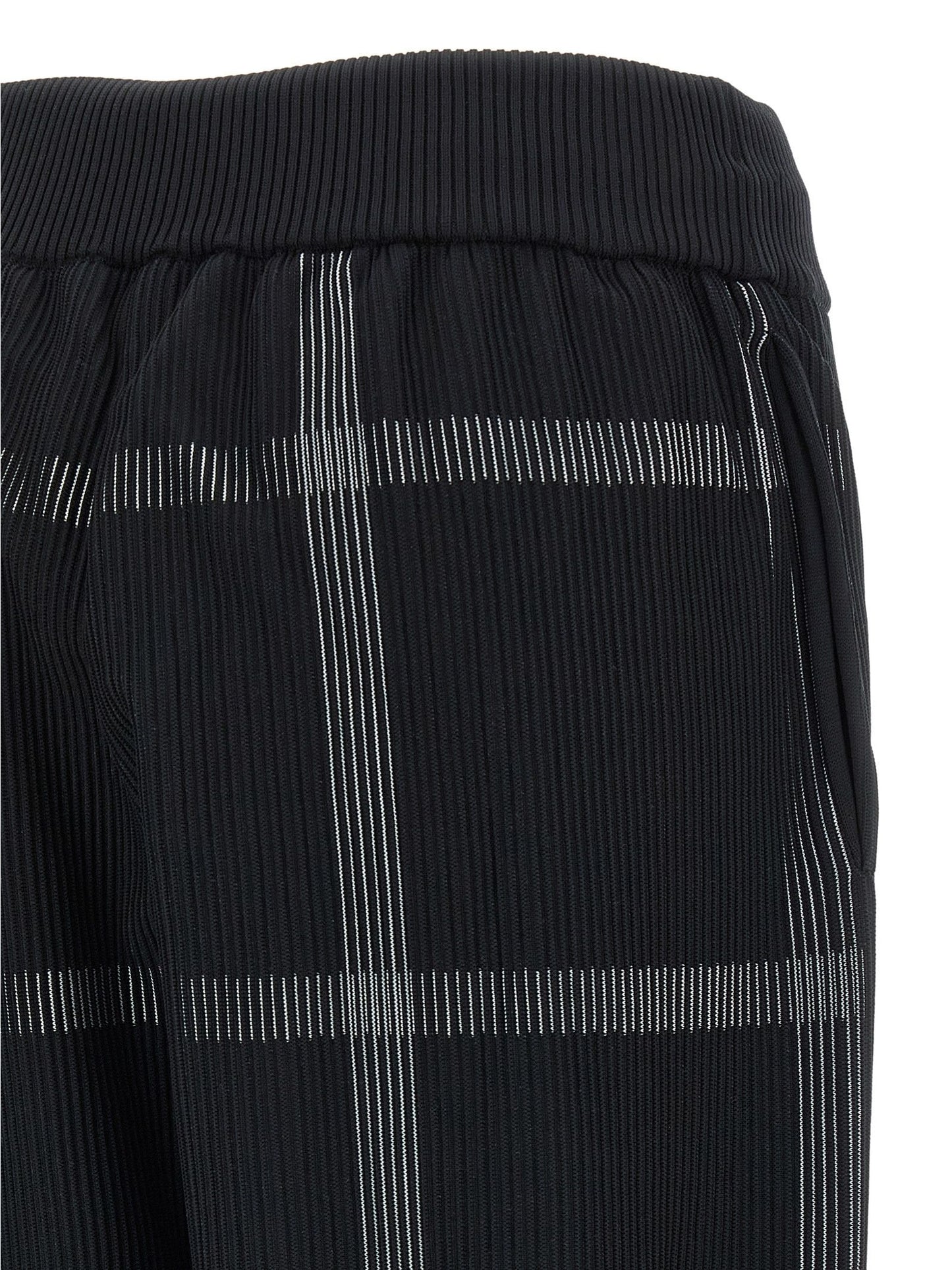 PLEATS PLEASE ISSEY MIYAKE · Джогъри · Черен | DontMiss.bg