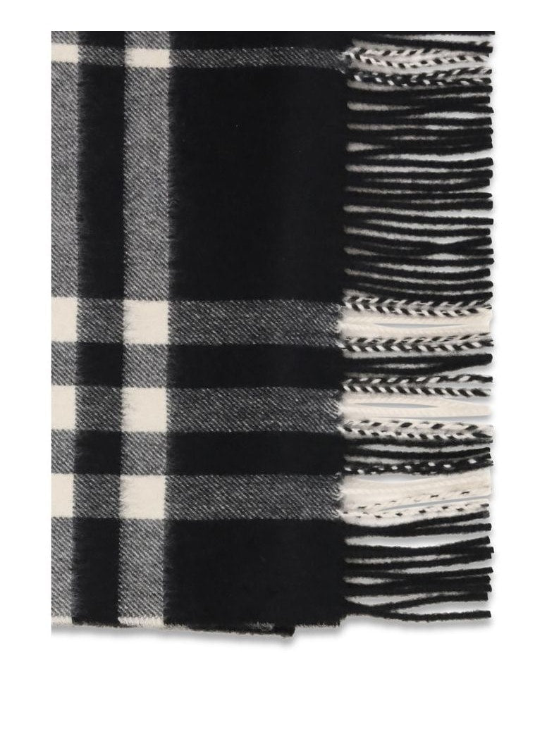 Burberry · Шал · Черен | DontMiss.bg