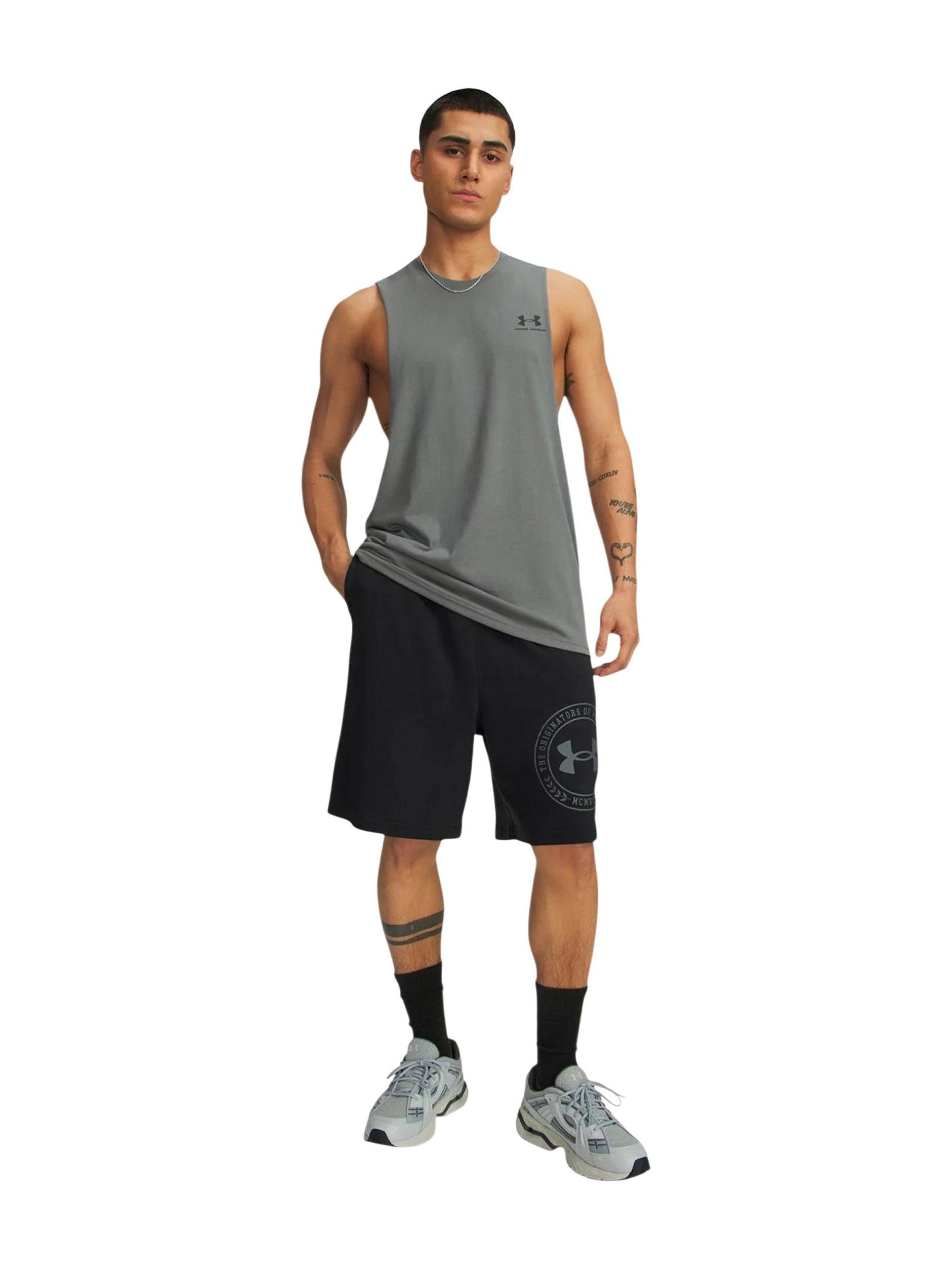 Under Armour · Шорти · Черен | DontMiss.bg