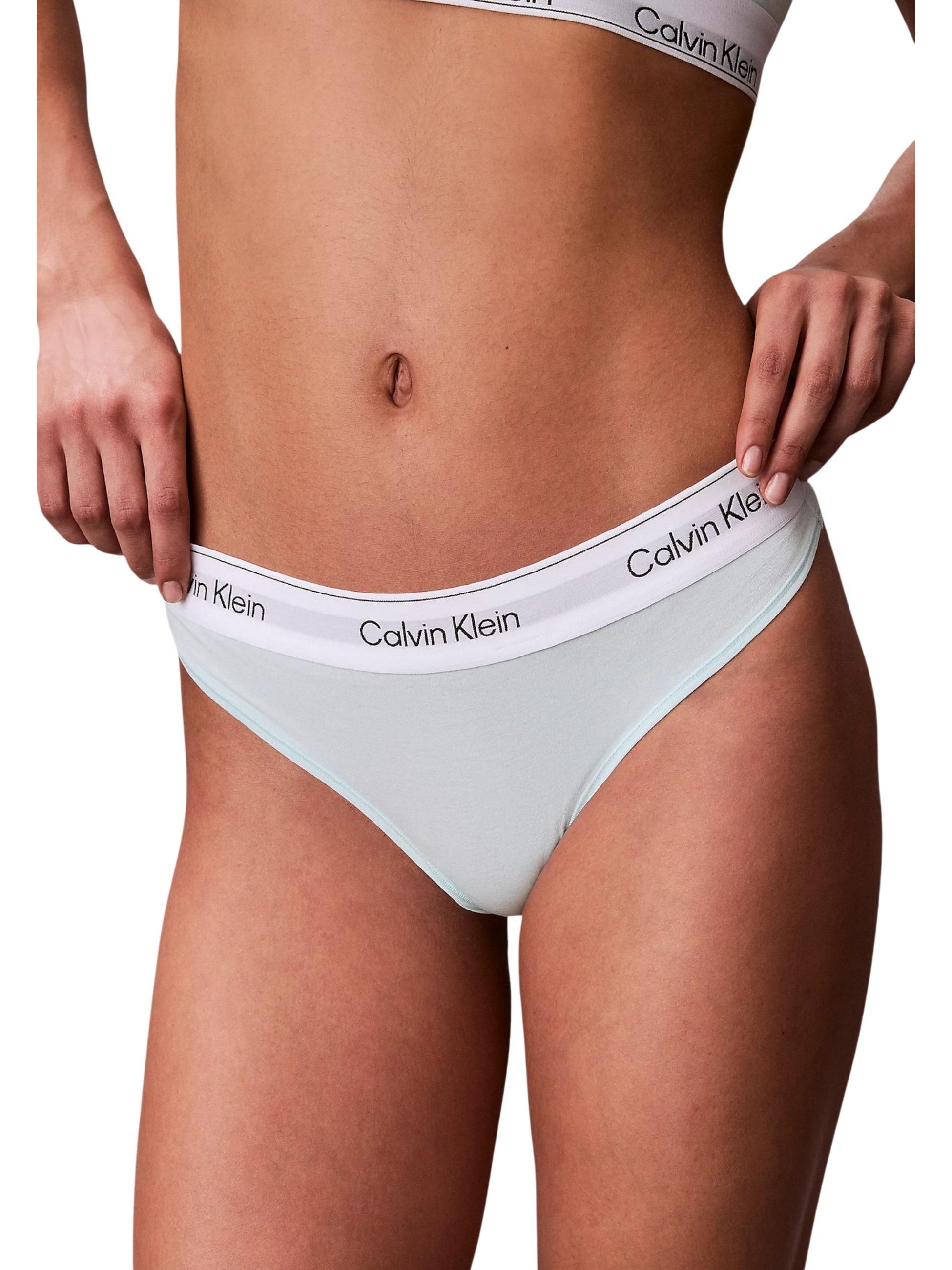 Calvin Klein Underwear · Прашки · THONG | DontMiss.bg