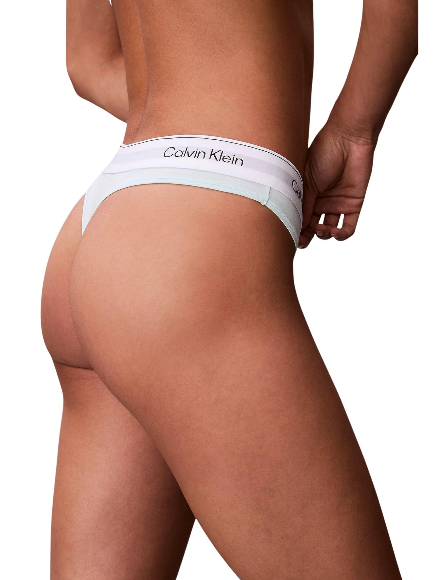 Calvin Klein Underwear · Прашки · THONG | DontMiss.bg