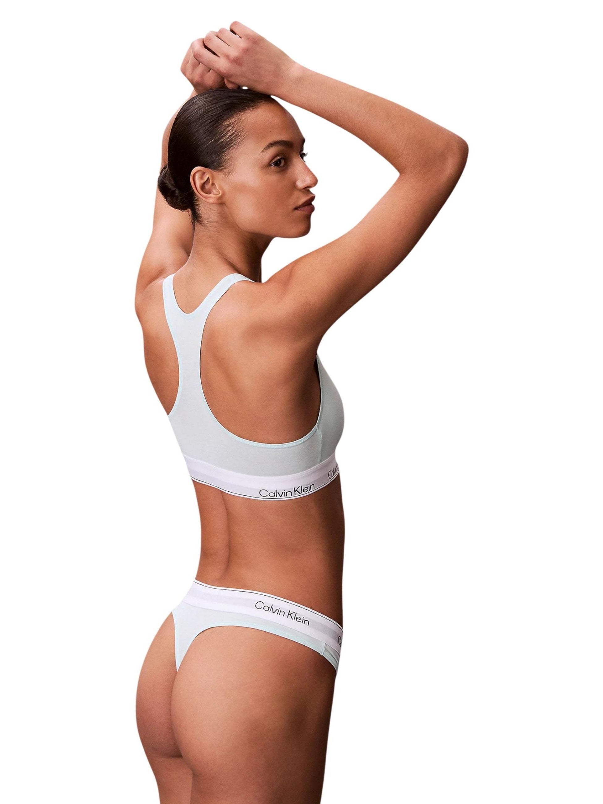 Calvin Klein Underwear · Прашки · THONG | DontMiss.bg