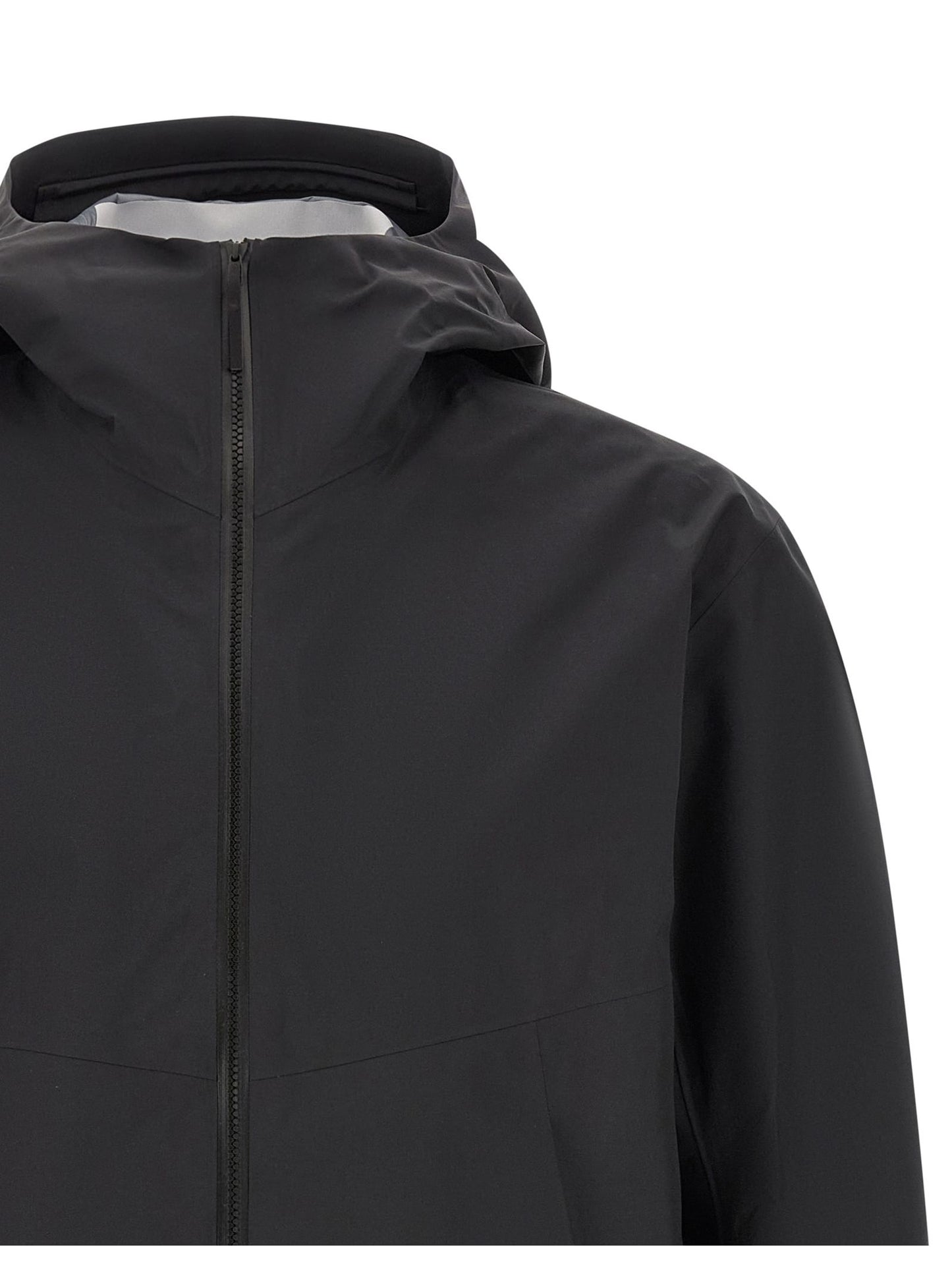 Arc'teryx Veilance · Яке · Черен | DontMiss.bg