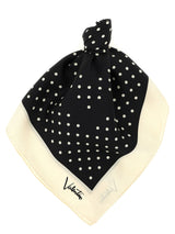 Valentino Garavani · Шал · White/Black | DontMiss.bg