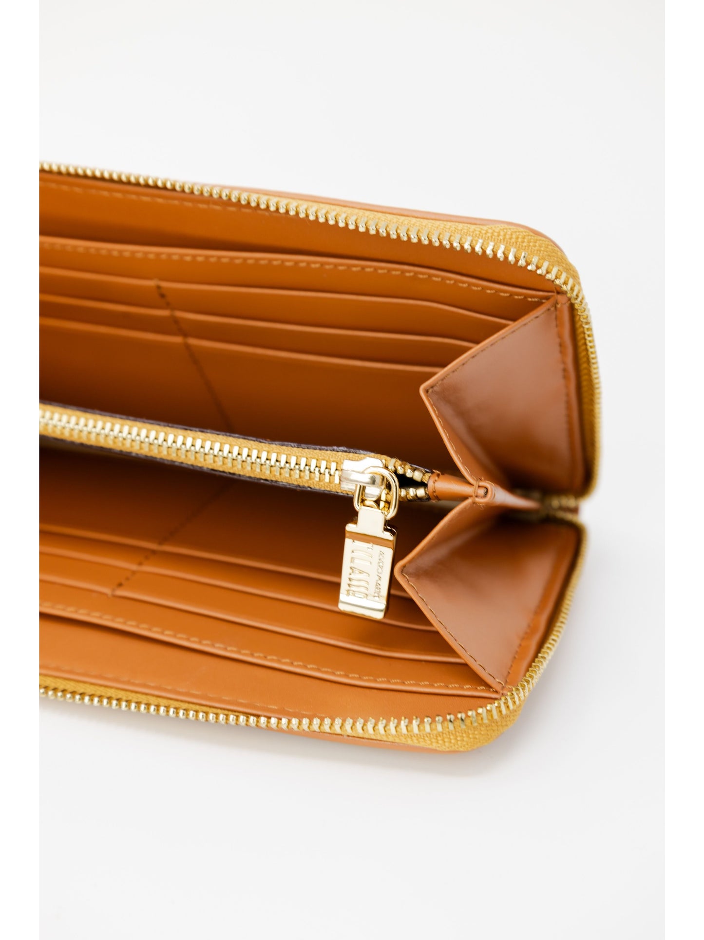 Alviero Martini Prima Classe · Портфейл · C W076 6000 | DontMiss.bg