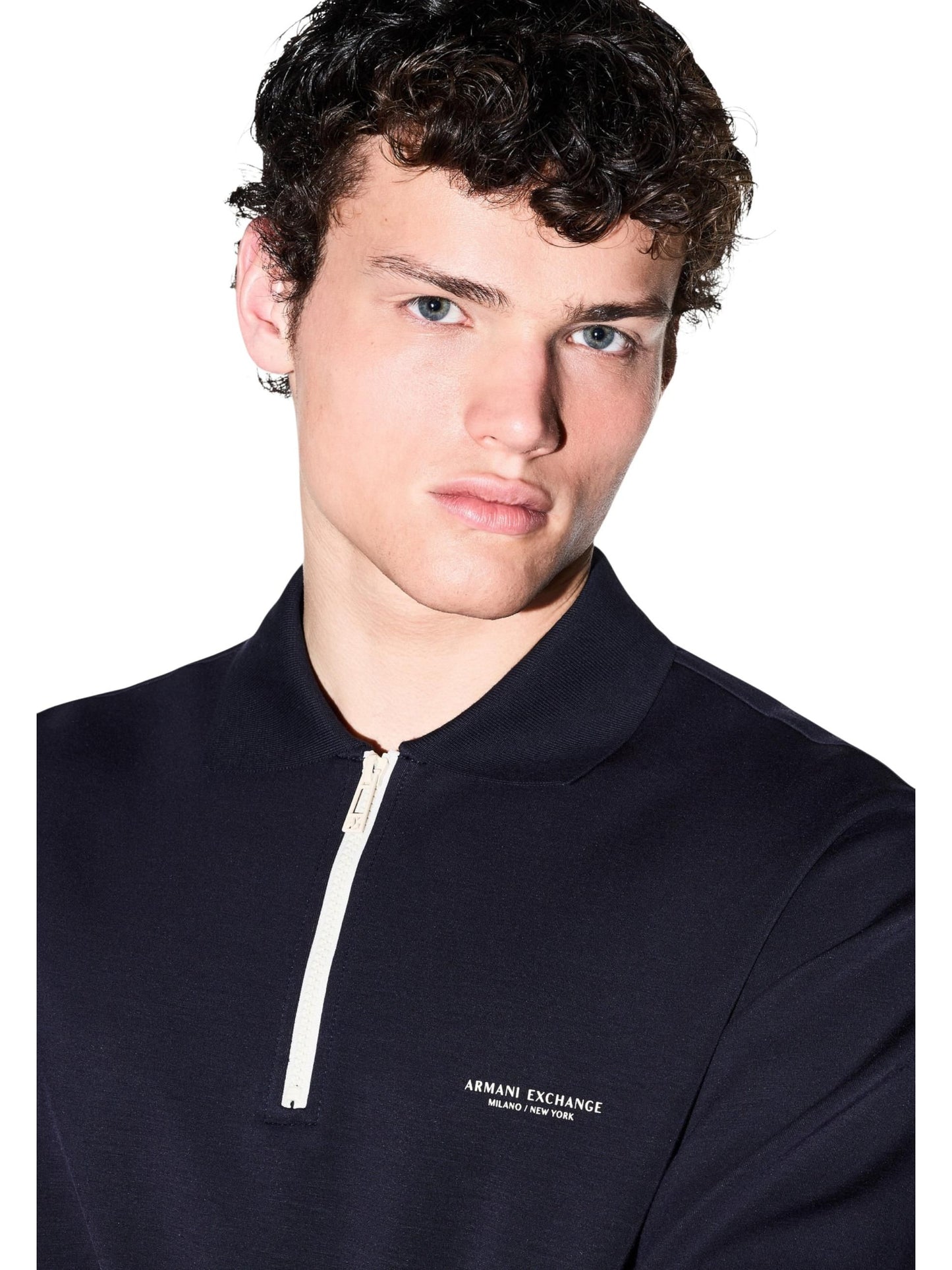 Armani Exchange · Суитшърт · Син | DontMiss.bg